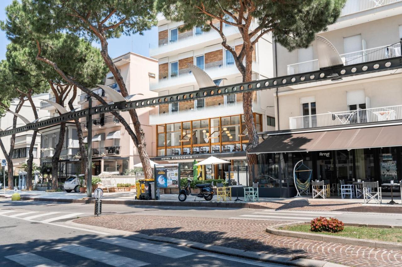 Hotel Pinocchio Cattolica Esterno foto