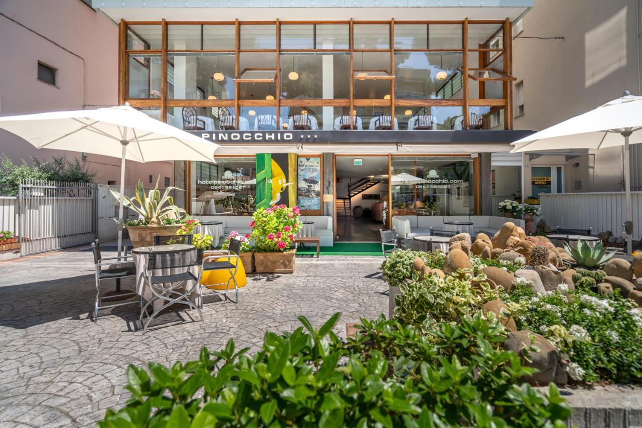 Hotel Pinocchio Cattolica Esterno foto