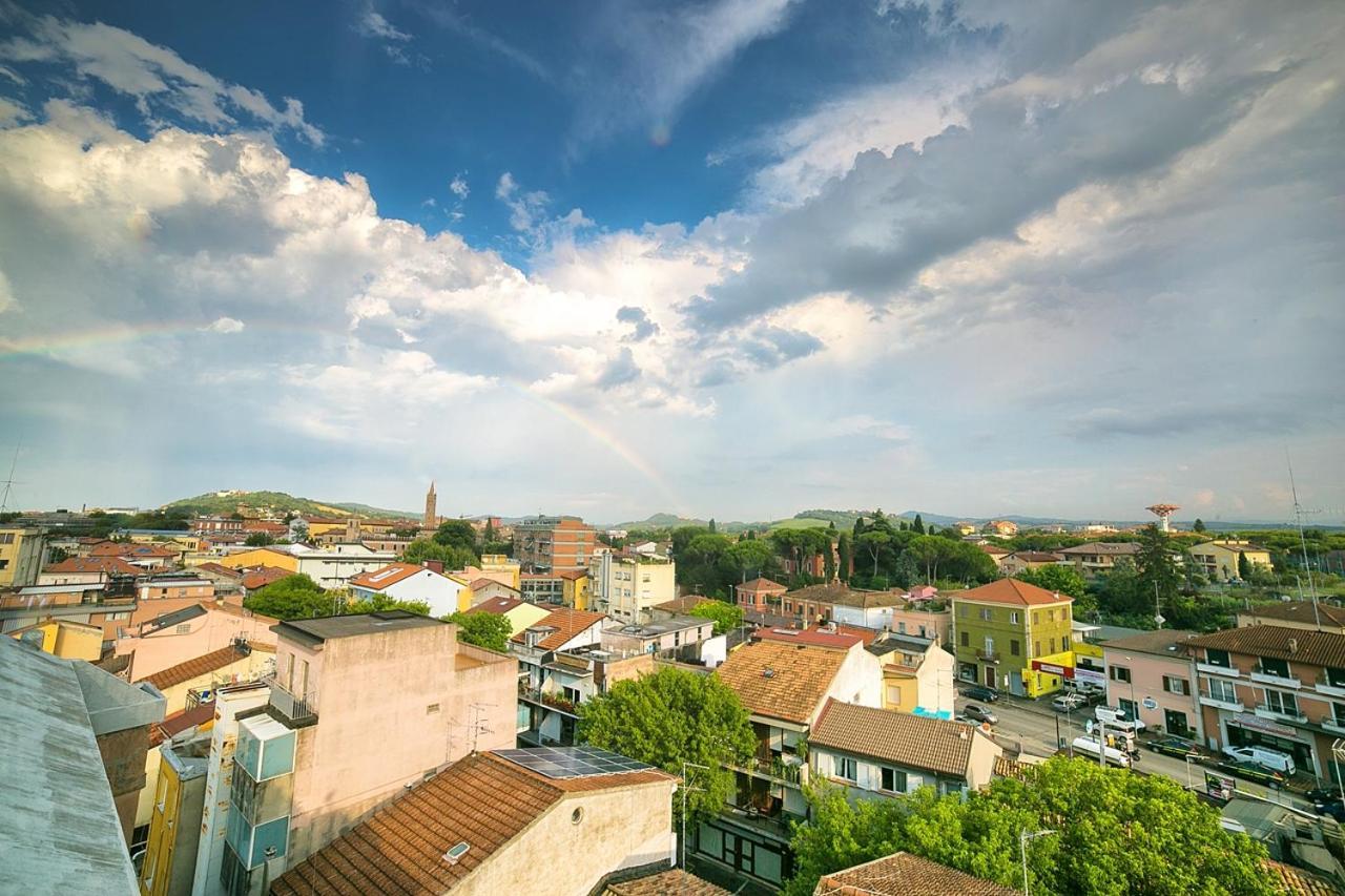 Hotel Pinocchio Cattolica Esterno foto
